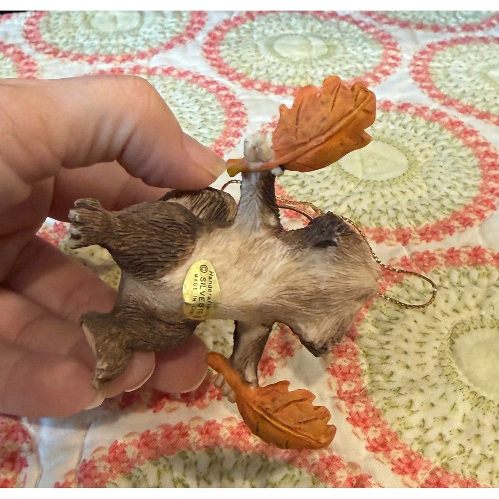 Silvestri Charming Tails Raccoon Christmas Ornament Fall Leaves Halo‎